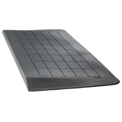 Nájazdová rampa 106,7 x 20,3 x 2,2 cm