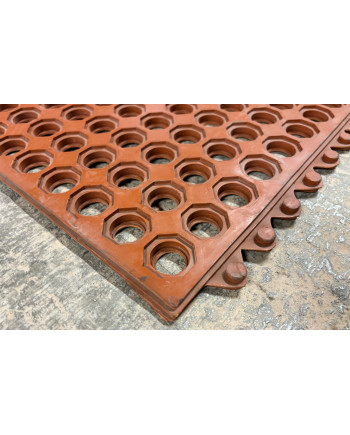Modulárna gumová protiúnavová červená gastro rohož – 91 x 91 x 1,2 cm