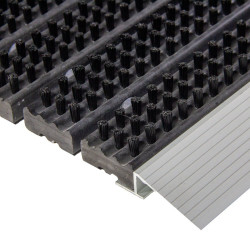 Antracitová plastová podložka s nájazdom - 43 x 75 x 2,2 cm