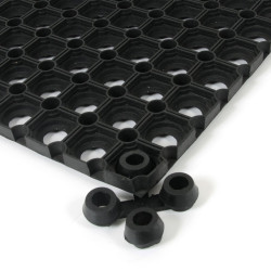 Pripojenie konektora k gumovej podložke