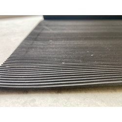 Gumová priemyselná podlahovina s vrúbkami - metráž