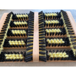 Kefový čistič topánok