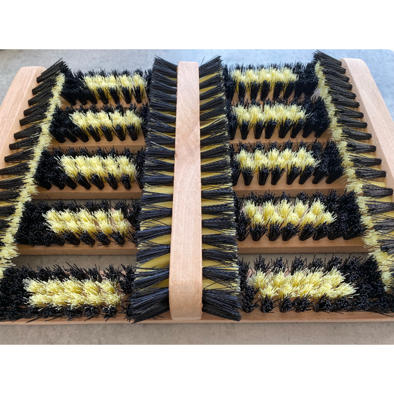 Kefový čistič topánok