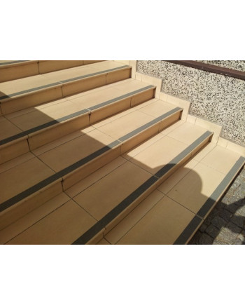 Sklolaminátový protišmykový pás 50 x 1220 mm