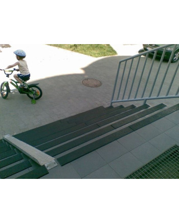 Sklolaminátový protišmykový pás 75 x 1220 mm
